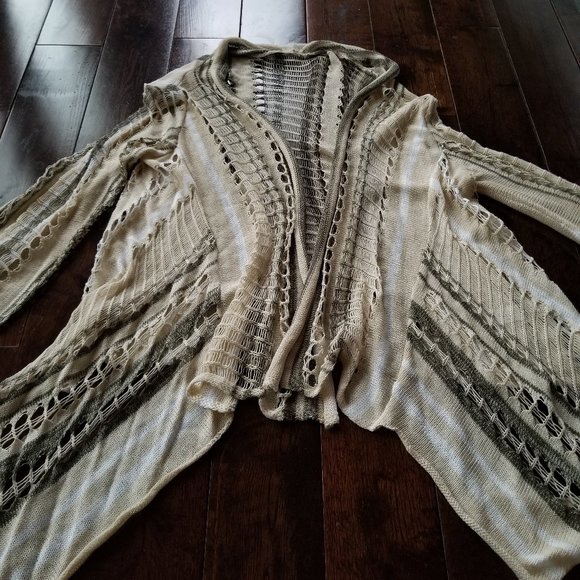 VENUS Crochet Knit Cardigan - Picture 4 of 11